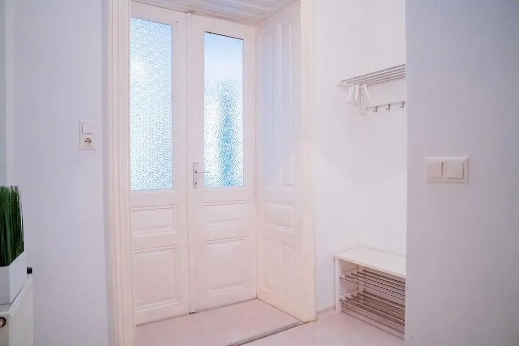 Apartment Charmante Altbauwohnung 72Qm Vienna